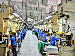 精密五金沖壓加工廠，外貿(mào)交易下滑的原因