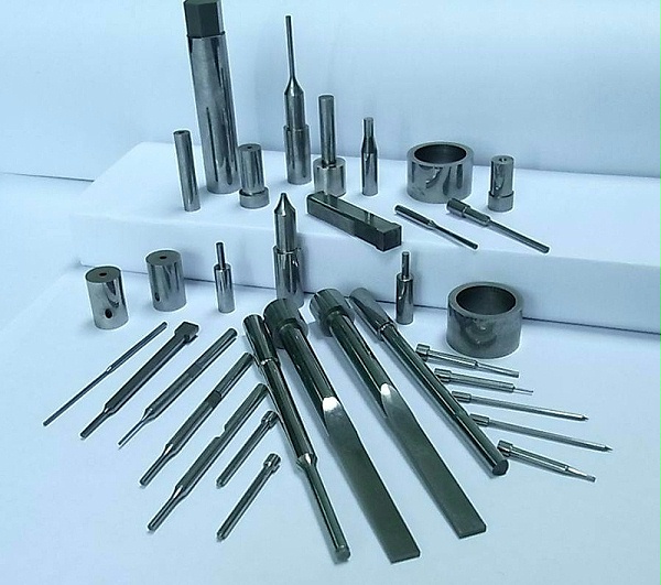 精密五金沖壓模具沖針圖片