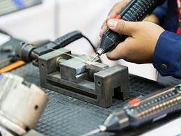 羅湖五金沖壓件加工廠，如何消除沖壓件的毛刺？