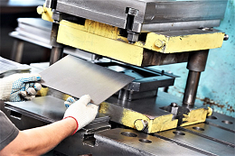 生產(chǎn)精密五金沖壓模具加工件，跳料怎么辦？-深圳誠瑞豐公司