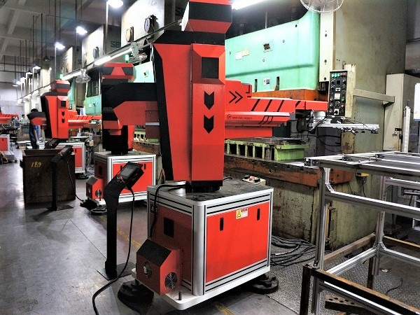 五金沖壓件生產圖片