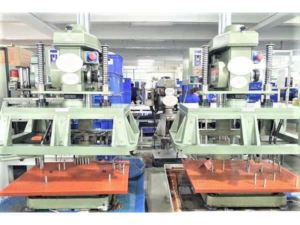 深圳哪里有五金沖壓件鈑金加工廠？