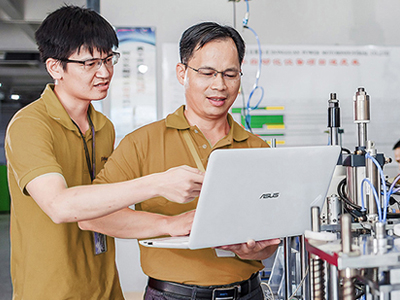 你們五金沖壓公司的設(shè)計(jì)實(shí)力如何？